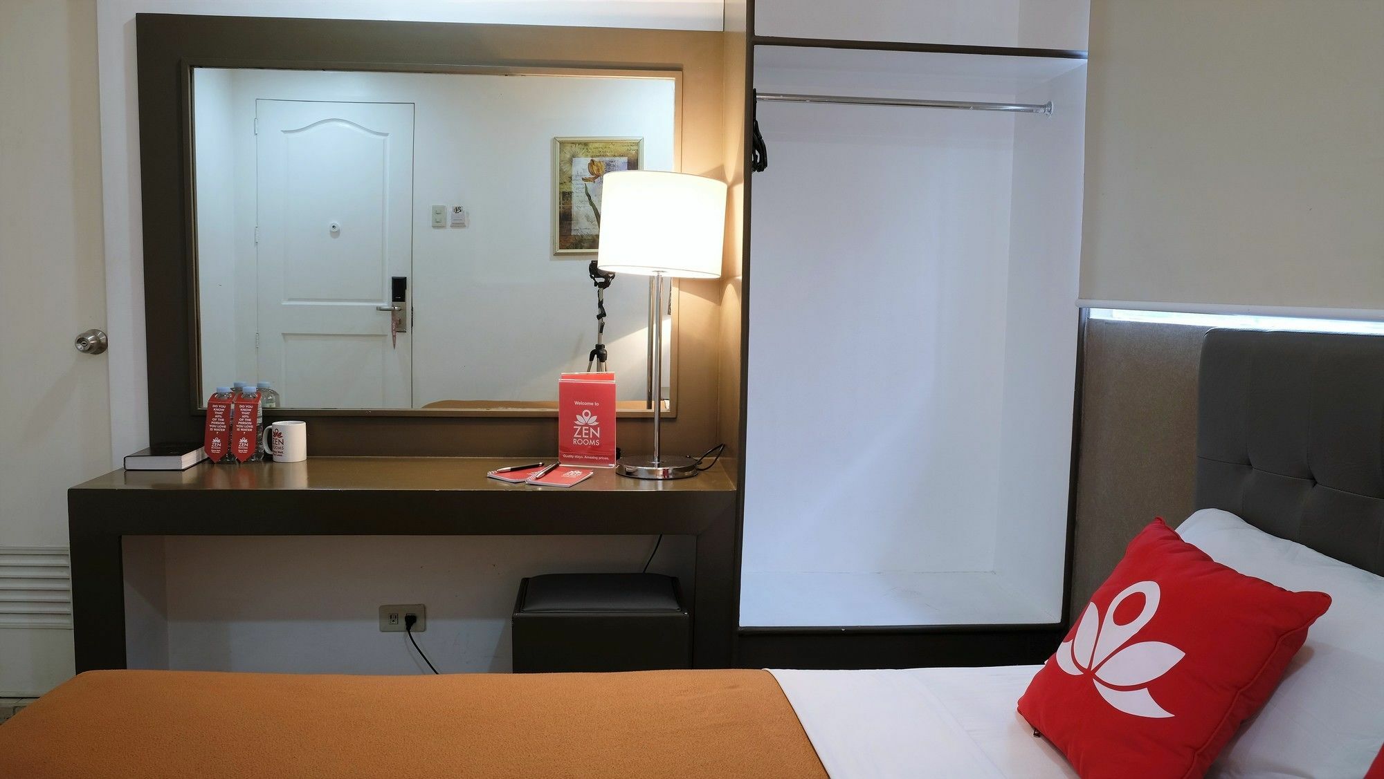 Zen Rooms Basic La Paz ماكاتي المظهر الخارجي الصورة